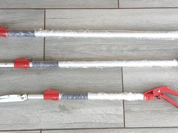 Snake Grab Stick Extended Tongs 2m