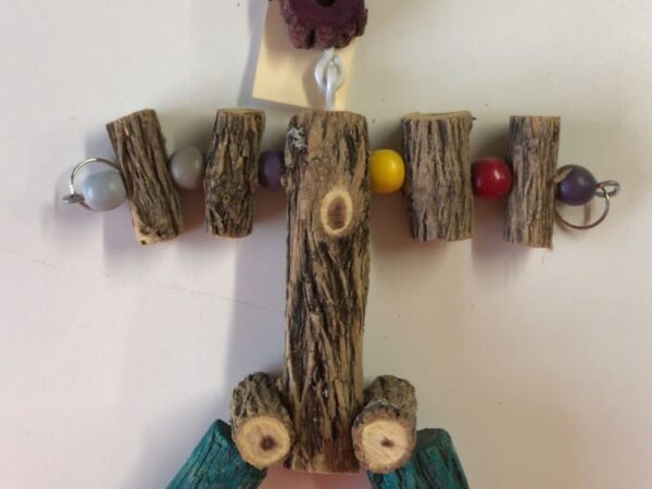 Sekelbos wood Beaded Man