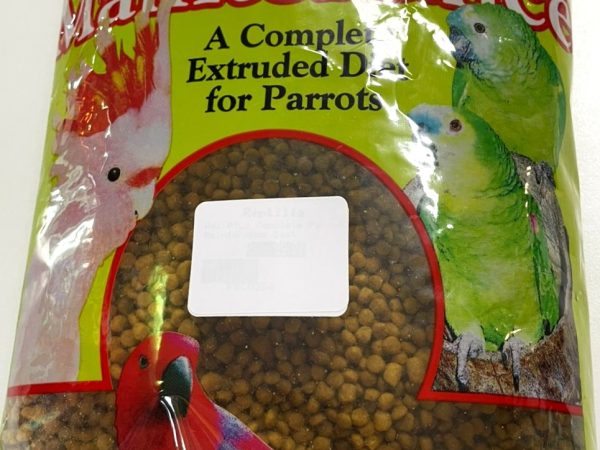 AVI Plus Complete Parrot Maintenance Diet