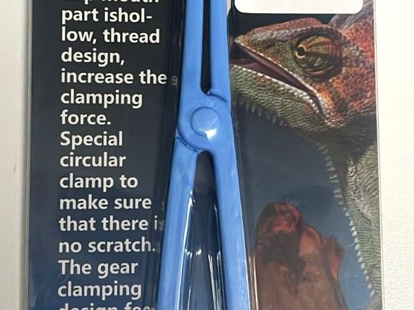 Pet Feeding Tweezer